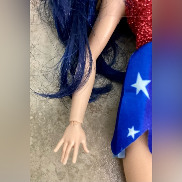 Super Woman Hero Doll - Picture 8 of 11